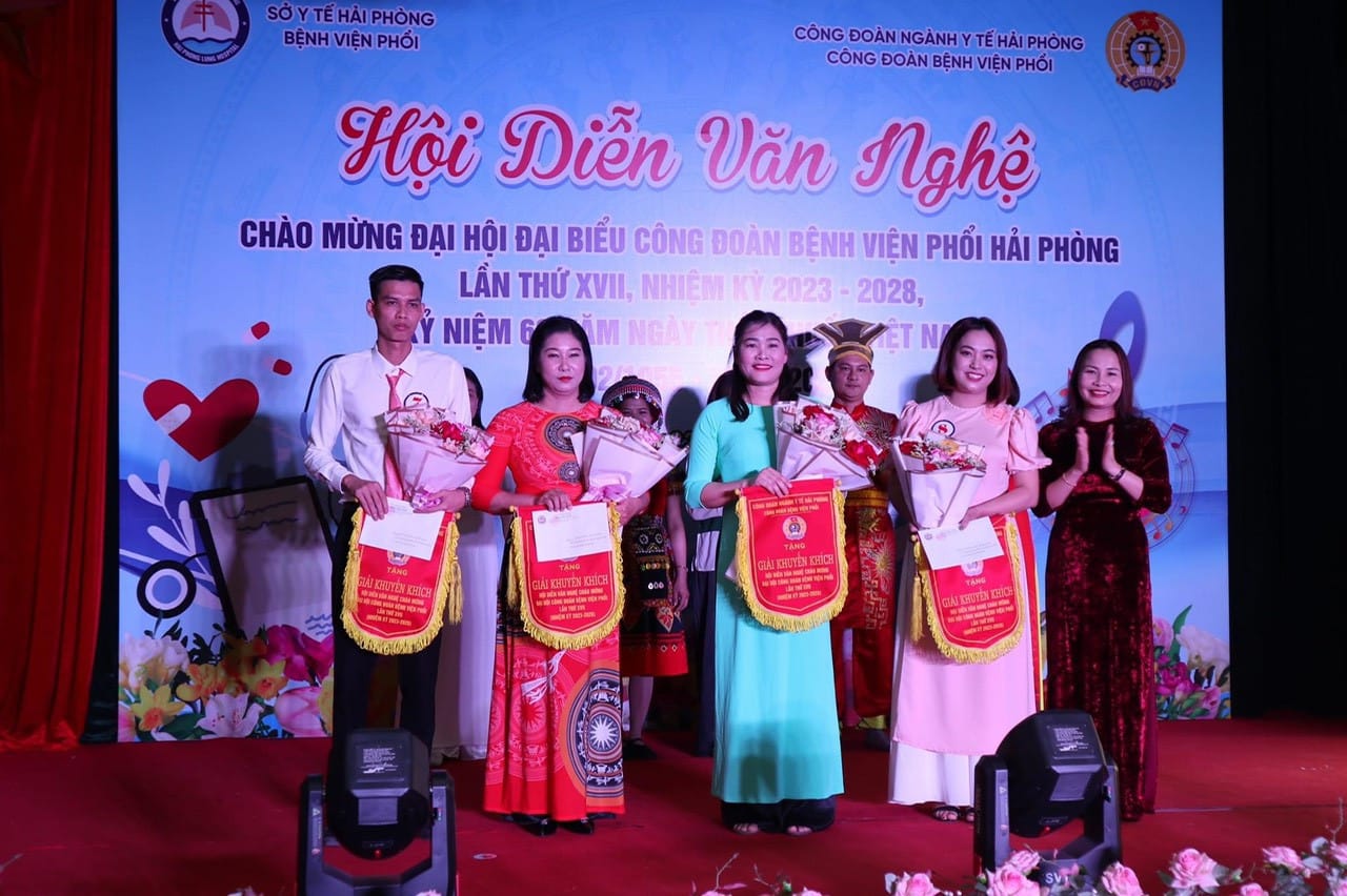 Z4130883352998 21347940b330c5e19f7c452f090c80cf